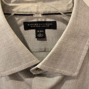 Banana Republic - Dress Shirt